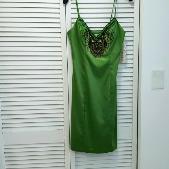 Sue Wong Studio - Picture 3 of 14